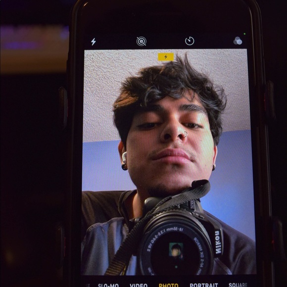 Meet your Posher, Ramiro - Picture 1 of 1